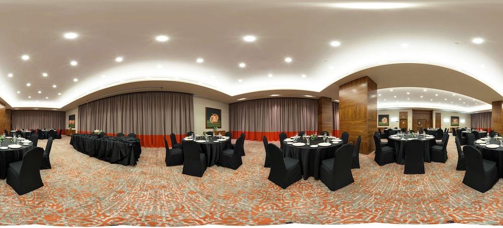 Hilton Garden Inn Tanger City Center Ngoại thất bức ảnh